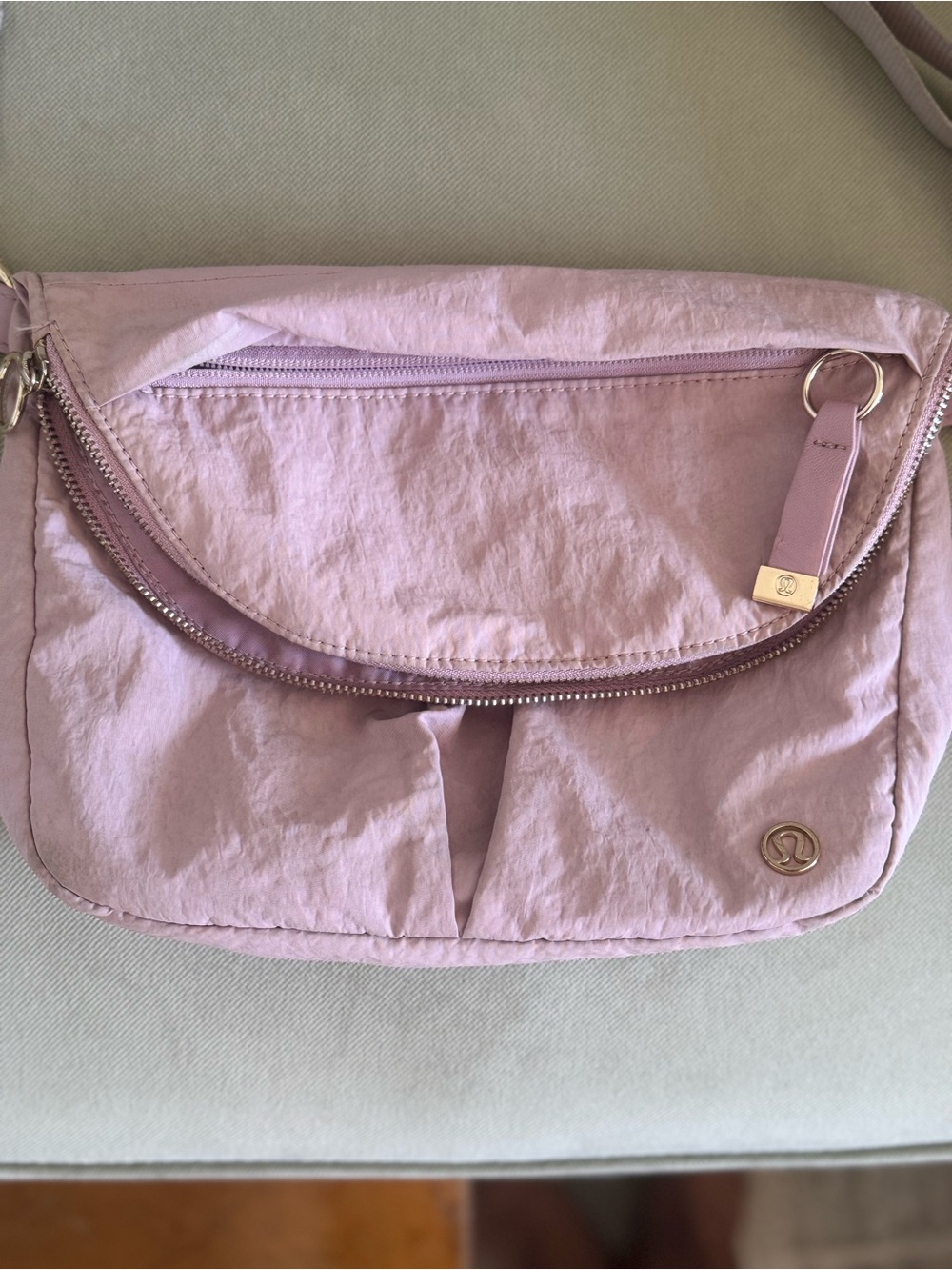 lululemon athletica Dusty Rose Crossbody Bag - Picture 2 of 6